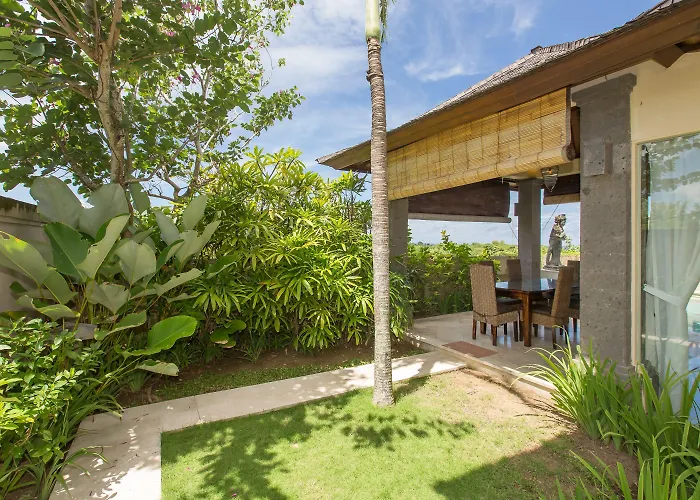 Lidwina By Nagisa Bali Villa