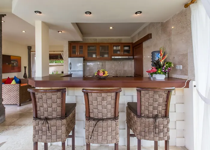 Lidwina By Nagisa Bali Villa *