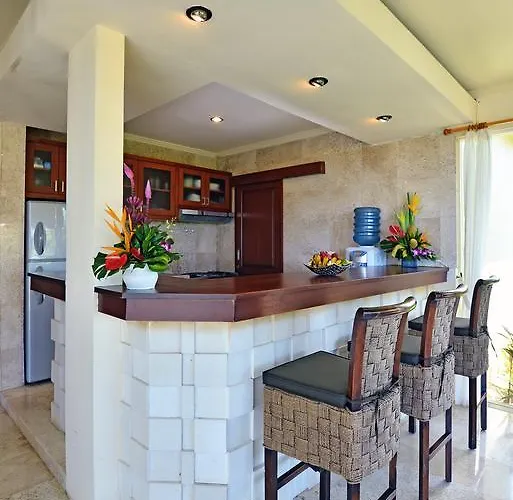Lidwina By Nagisa Bali Villa Uluwatu